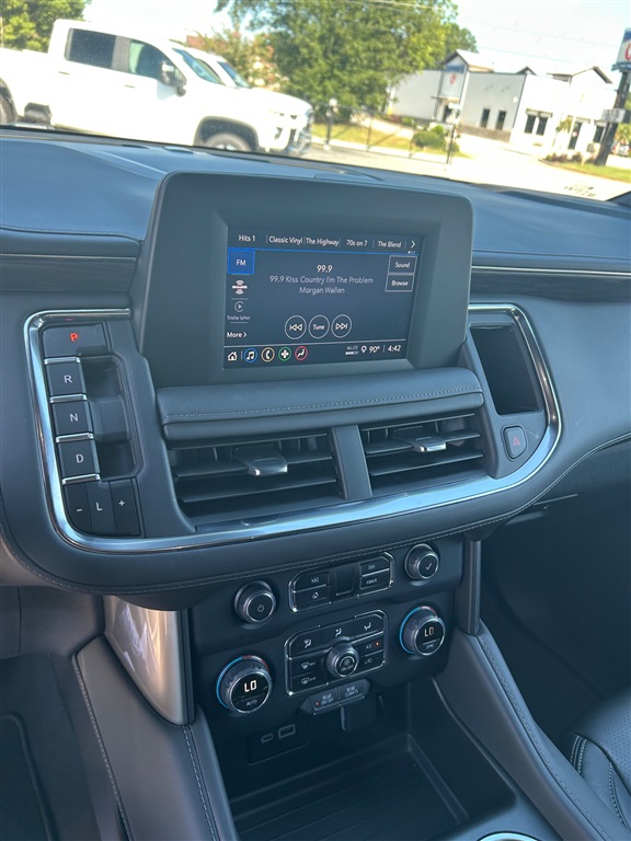 2024 Chevrolet Tahoe LS photo 11