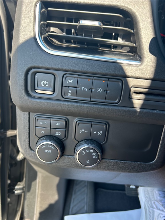 2024 Chevrolet Tahoe LS photo 14