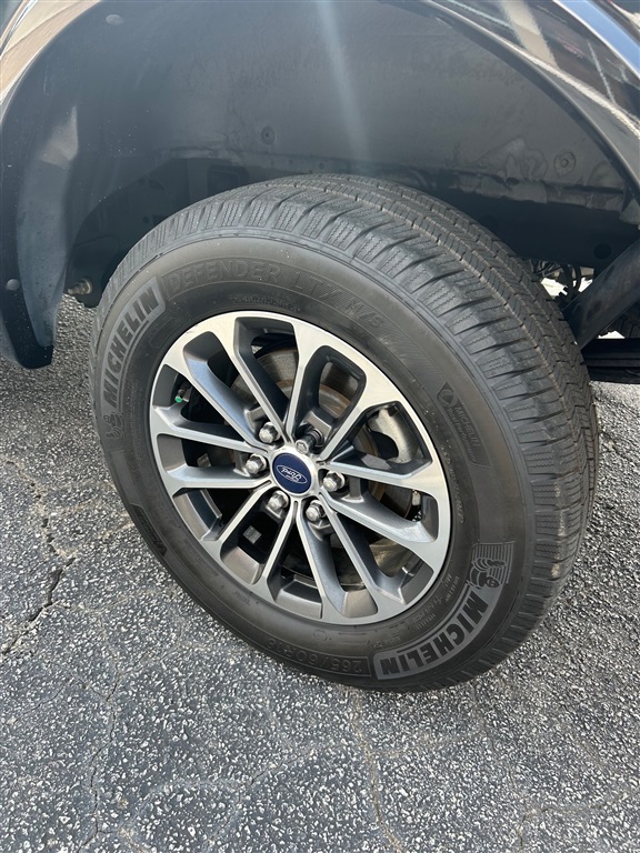 2018 Ford F-150 XLT photo 5