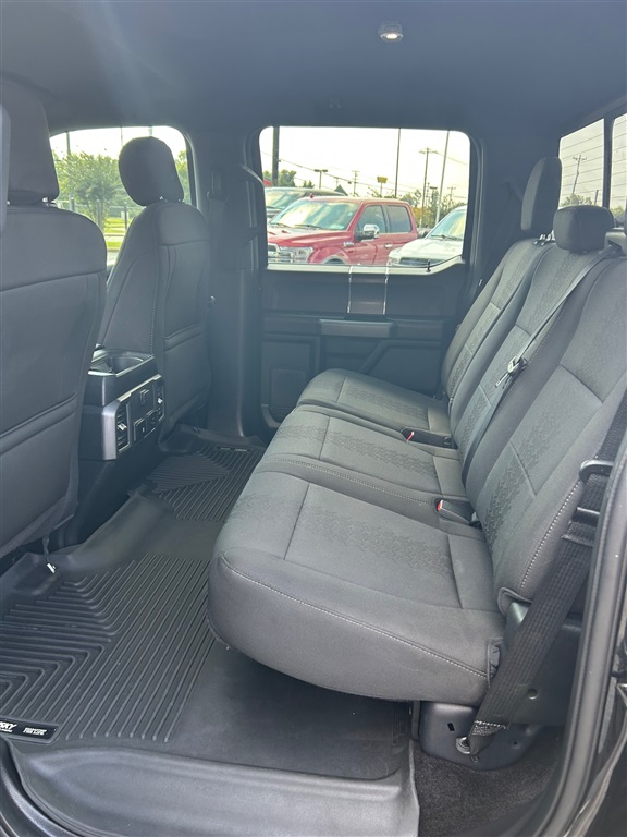 2018 Ford F-150 XLT photo 8