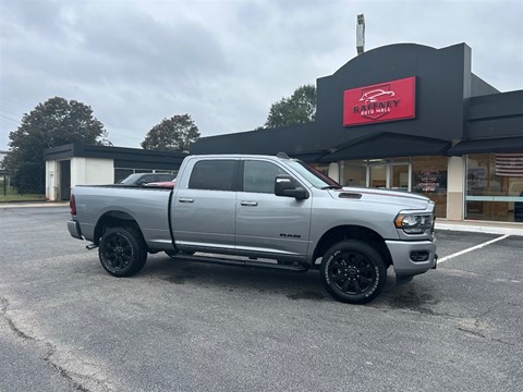 2024 RAM 2500 Tradesman Crew Cab SWB 4WD