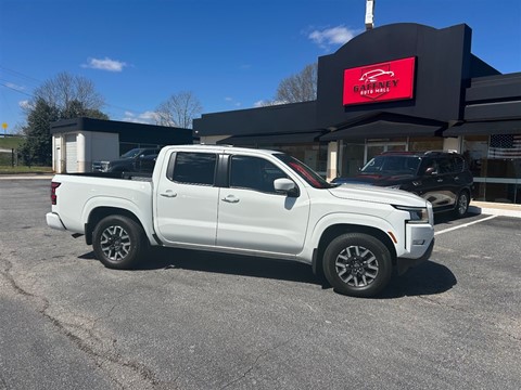 2024 Nissan Frontier SL Crew Cab 2WD