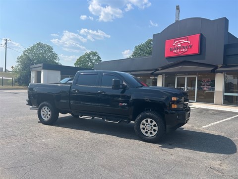 2019 Chevrolet Silverado 2500HD LT Crew Cab Short Box 4WD