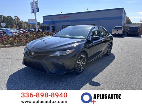 2019 TOYOTA CAMRY SE