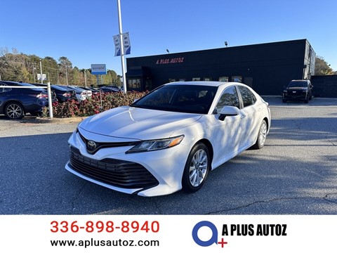 2019 TOYOTA CAMRY LE