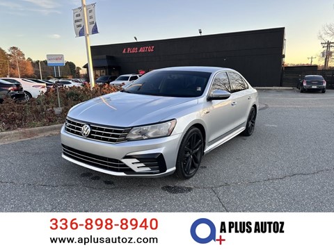 2017 VOLKSWAGEN PASSAT R-LINE