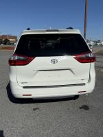 2020 Toyota Sienna Pic 2825_V2025012012314200014