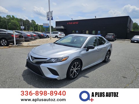 2020 TOYOTA CAMRY SE