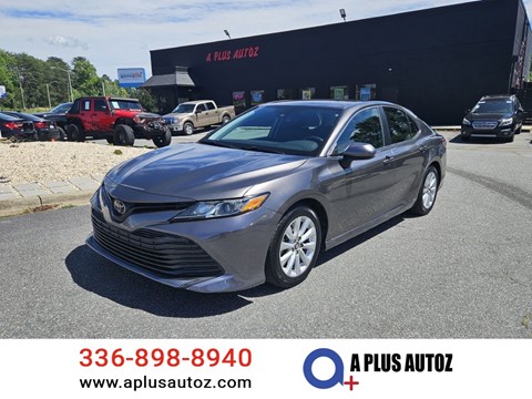 2019 TOYOTA CAMRY LE
