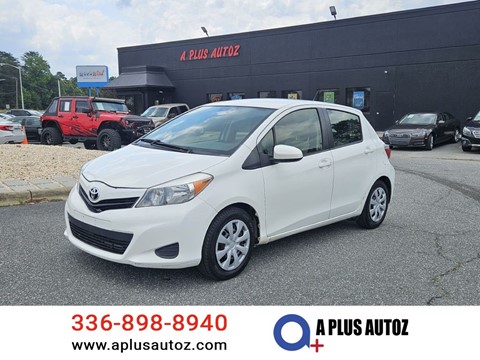 2013 TOYOTA YARIS LE