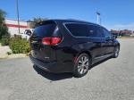 2017 Chrysler Pacifica Pic 2825_V2025090812331900005