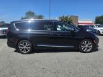 2017 Chrysler Pacifica Pic 2825_V2025090812331900006