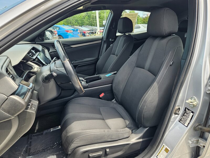 2021 Honda Civic Hatchback EX - Photo 18