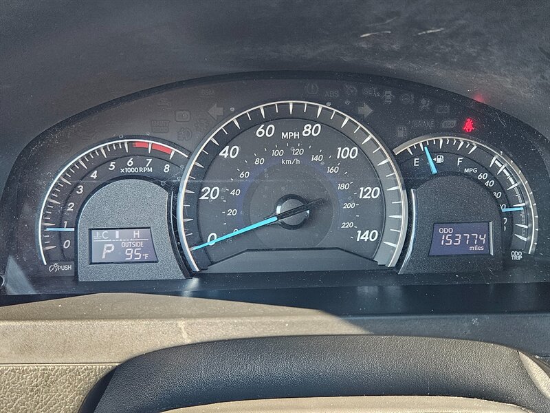 2012 Toyota Camry XLE - Photo 11