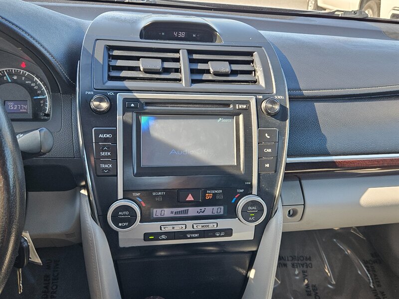 2012 Toyota Camry XLE - Photo 12