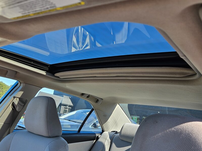 2012 Toyota Camry XLE - Photo 13