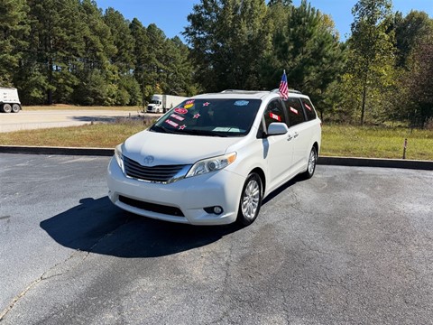 2015 Toyota Sienna XLE FWD 8-Passenger V6