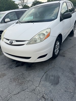 2006 Toyota Sienna LE 7-Passenger for sale by dealer