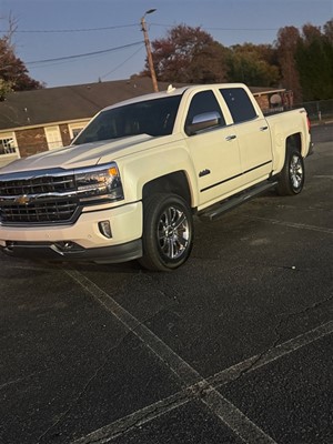 2017 Chevrolet Silverado 1500 High Country Crew Cab Short Box 4WD For Sale! 2017 Chevrolet Silverado 1500 High Country Crew Cab Short Box 4WD for sale by dealer
