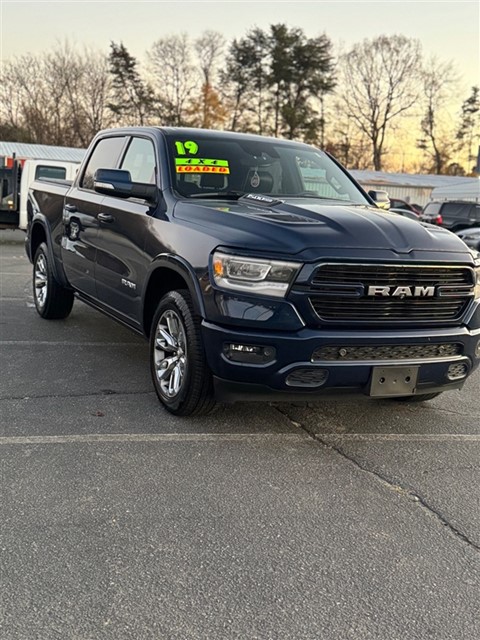 2019 RAM 1500 Laramie Crew Cab SWB 4WD