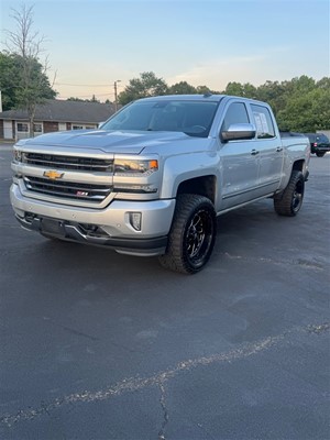 2017 Chevrolet Silverado 1500 LTZ Crew Cab 4WD for sale by dealer