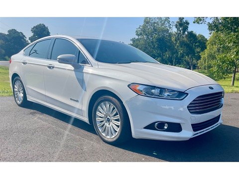 2013 Ford Fusion Hybrid SE