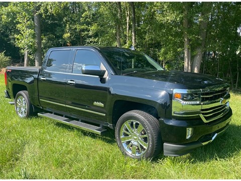 2018 Chevrolet Silverado 1500 High Country Crew Cab Short Box 4WD