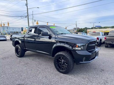 2013 Ram 1500 Crew Cab Tradesman Pickup 4D 5 1/2 ft