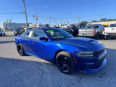 2018 Dodge Charger SXT Plus Sedan 4D