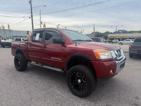 2015 Nissan Titan Crew Cab S Pickup 4D 5 1/2 ft