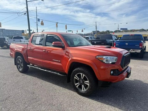 2016 Toyota Tacoma Double Cab TRD Sport Pickup 4D 5 ft