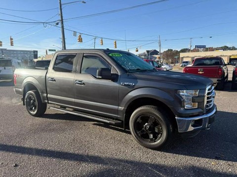 2016 Ford F150 SuperCrew Cab XLT Pickup 4D 5 1/2 ft