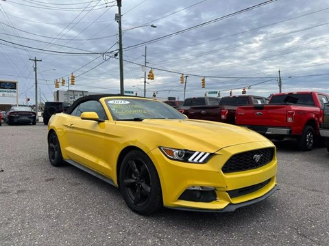 2015 Ford Mustang V6 Convertible 2D