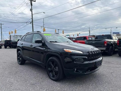 2015 Jeep Cherokee Latitude Sport Utility 4D