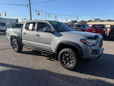 2020 Toyota Tacoma Double Cab TRD Sport Pickup 4D 5 ft