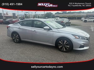 2022 Nissan Altima 2.5 SV Sedan 4D for sale by dealer