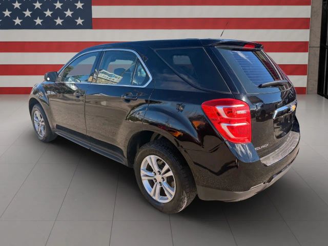 2017 Chevrolet Equinox LS photo 4