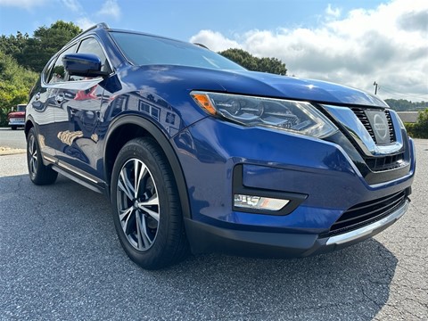 2017 Nissan Rogue SL FWD