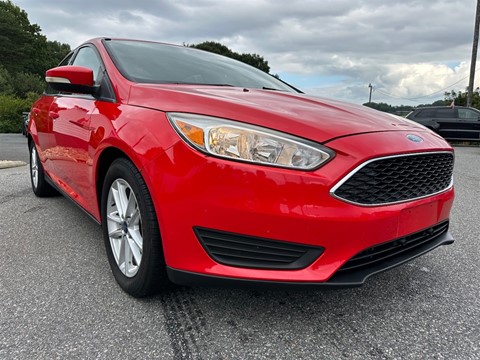 2016 Ford Focus SE Sedan