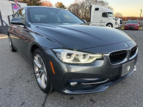 2017 BMW 3-Series 330i xDrive SULEV Sedan