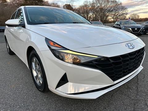 2021 Hyundai Elantra SE