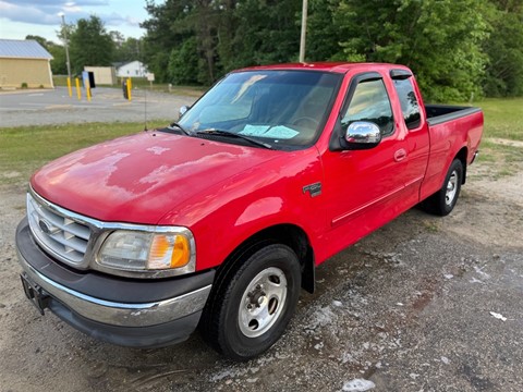 1999 Ford F-150 XLT SuperCab Short Bed 2WD