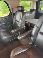 2010 Cadillac Escalade Pic 2840_V202508050223326