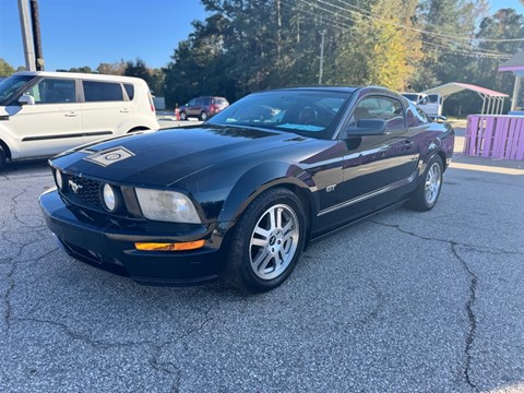 2006 Ford Mustang GT Premium Coupe