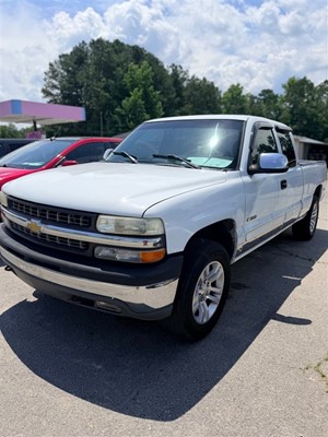 1999 Chevrolet Silverado 1500 Ext. Cab Short Bed 4WD for sale by dealer