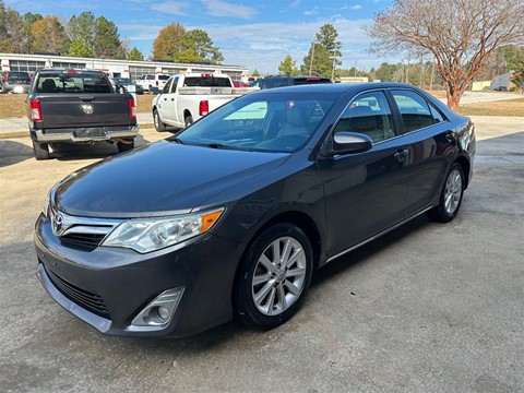 2012 Toyota Camry XLE, Loaded, New Tires & Brakes!