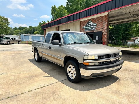 2002 Chevrolet Silverado 1500 LS Ext. Cab Short Bed 2WD