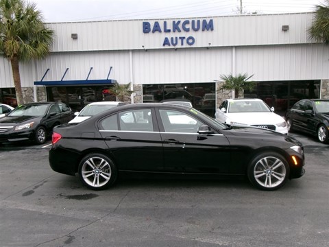 2017 BMW 3-Series 330i SULEV Sedan