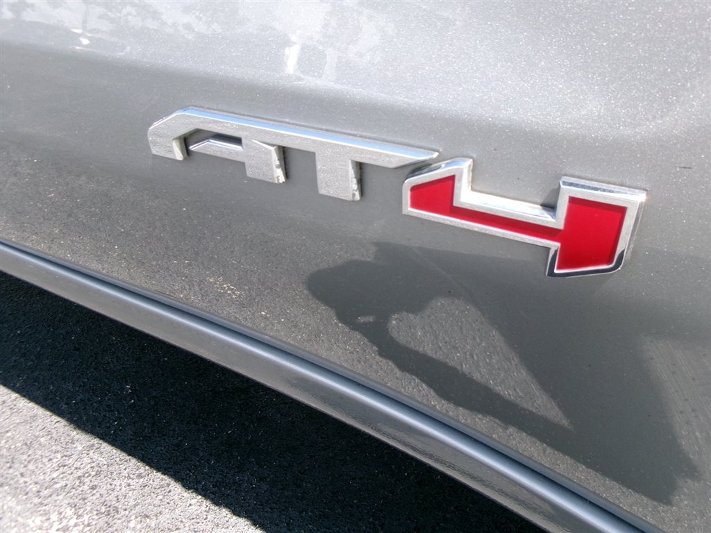 2024 Gmc Sierra AT4 photo 10