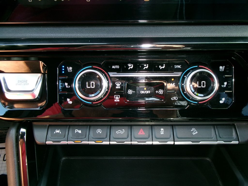 2024 Gmc Sierra AT4 photo 23